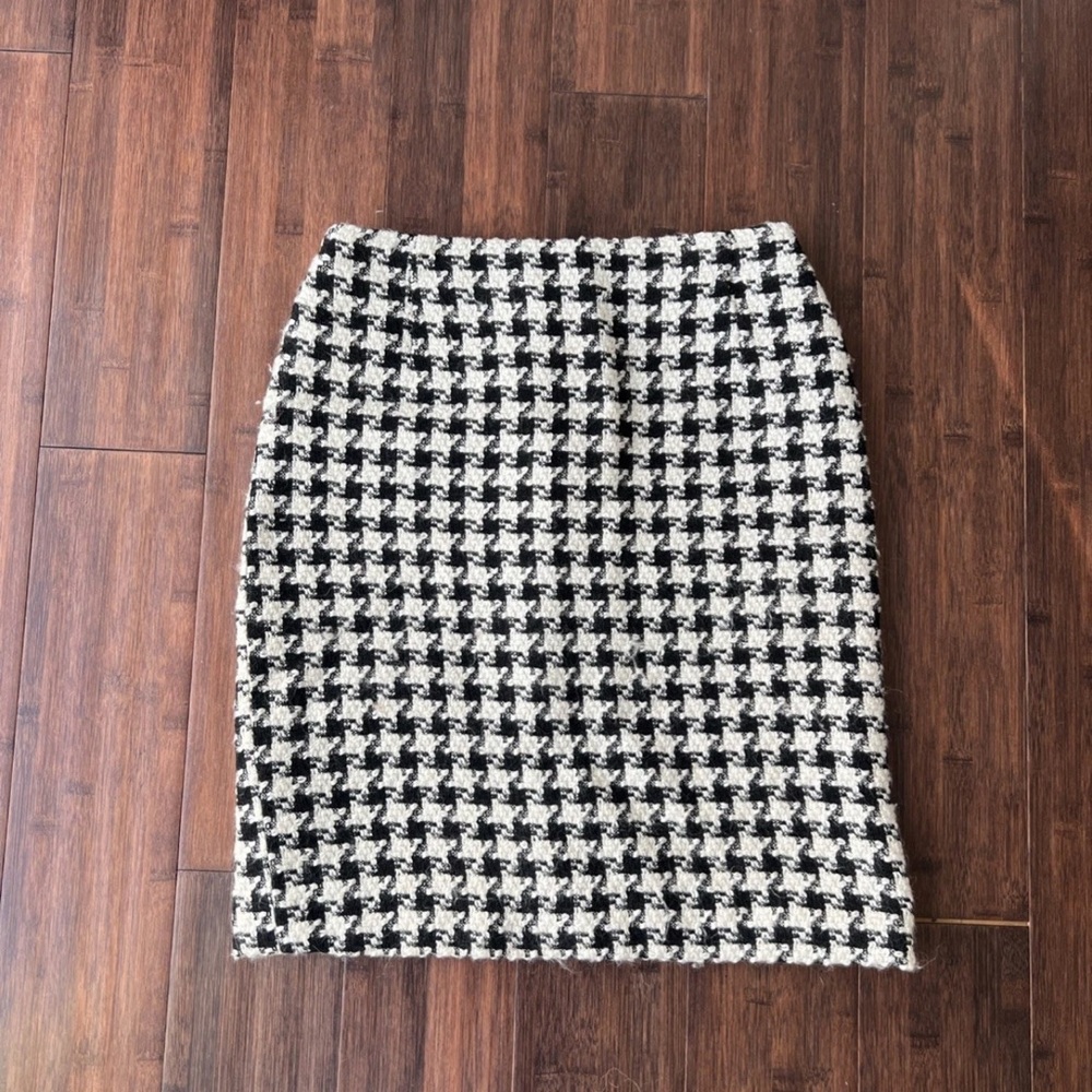 Vtg Diane von Furstenberg black white Houndstooth Tweed Boucle Pencil Skirt SMAL
